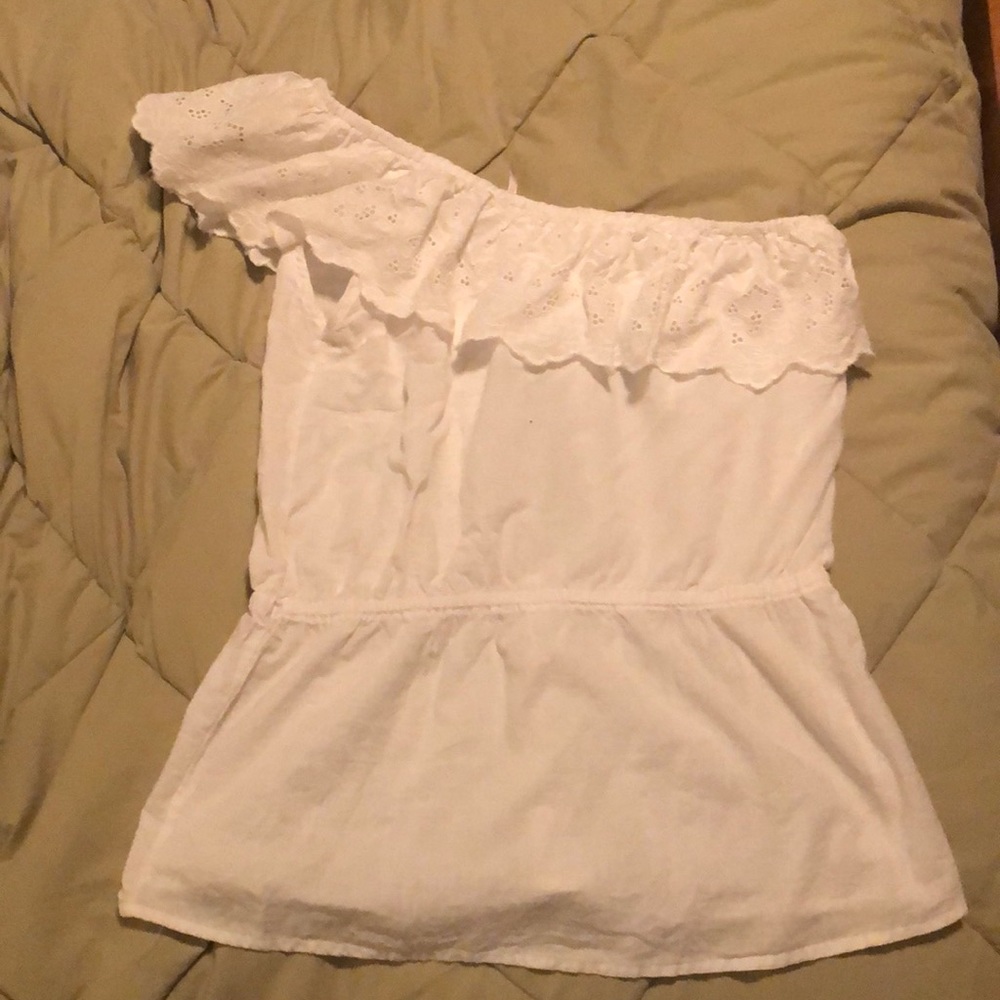 White one shoulder tank